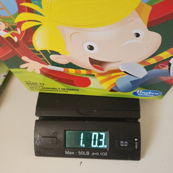 Chutes And Ladders Board Game For Ages 3+ Hasbro Gaming  Family Fun Game - Picture 5 of 5